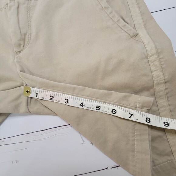 Gap khaki bermuda shorts flat front side stripe size 00 - Picture 11 of 16